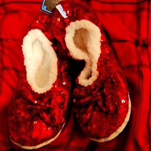 Slippers Rubyv Red Sequen snoozies